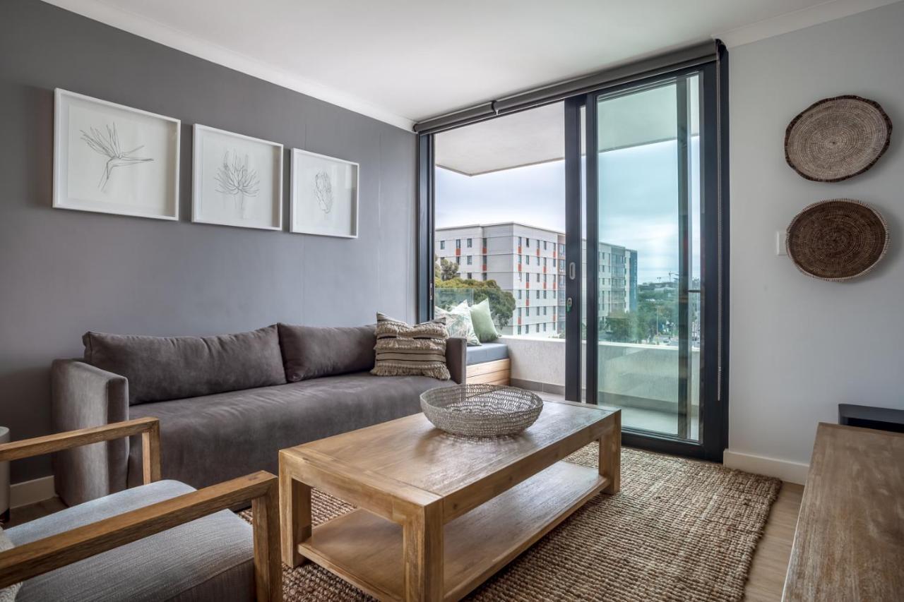 Bergsig Spacious Deluxe Corner Unit Apartment Cape Town